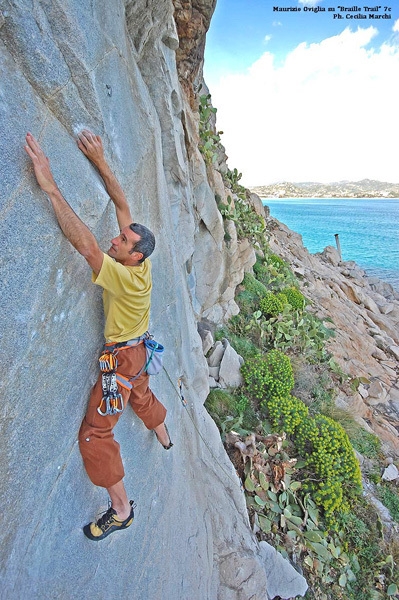 Climbing in Sardinia - Maurizio Oviglia climbing Braille Trail 7c, Villasimius