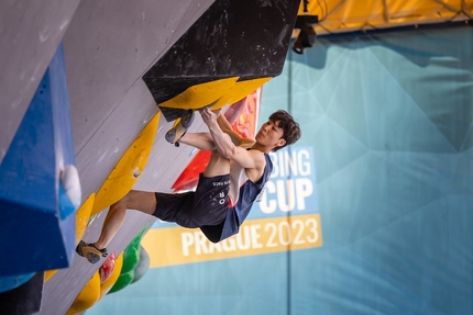 Boulder World Cup 2023, Prague - Dohyun Lee on his way to winning the Prague stage of the Boulder World Cup 2023