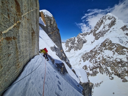 Watch Fabian Buhl and Will Sim paragliding and climbing in the Karakorum