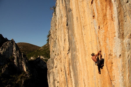 Accabadora, nuovo settore di arrampicata del Gutturu Cardaxius, Sardegna