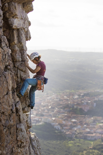 Superquartz, Sardegna - Cecilia Marchi in arrampicata a Superquartz, Sardegna
