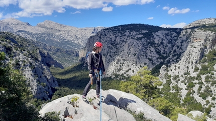 Altre due nuove vie di arrampicata trad a Surtana in Sardegna