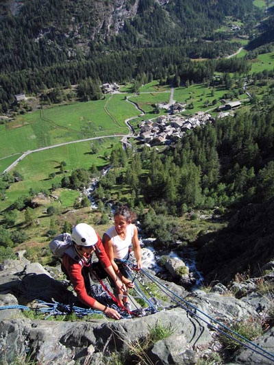 Valgrisenche, proposte per l’arrampicata - Matteo Giglio presenta tre nuove vie multi-pitch e una falesia che sono andate ad impreziosire il “campo di gioco” della Valgrisenche.