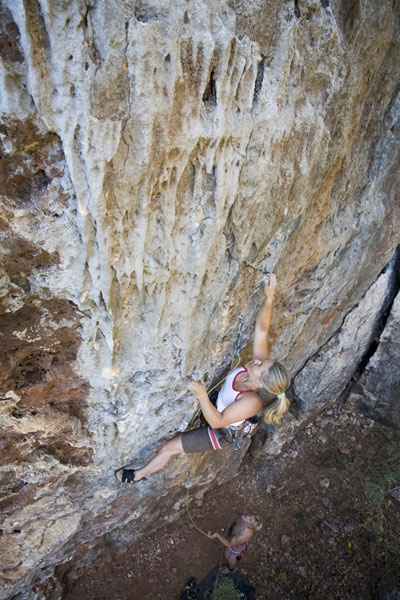 Madagascar rock climbing paradise! - In October and November 2007 Albert Leichtfried traveled to Madagscar and discovered the island climbing paradise. In addition he added a further five routes in his new sector Honeymoon.