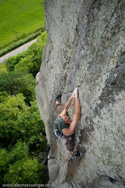 Nicolas Favresse - trad climbing in Wales and England - Nicolas Favresse and Sean Villanueva have just spent three weeks climbing in Wales, repeating a series of routes on Gogarth, Dinas Cromlech and Cloggy including John Redhead's  masterpiece 