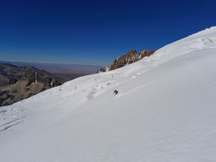Scialpinismo in Bolivia, esplorando le montagne della Cordillera Real
