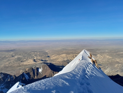 Bolivia scialpinismo, Irene Cardonatti, Paolo Armando - Scialpinismo sulle montagne della Cordillera Real in Bolivia: cima di Huayna Potosì (6087m) lungo la French Route