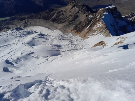Bolivia scialpinismo, Irene Cardonatti, Paolo Armando - Scialpinismo sulle montagne della Cordillera Real in Bolivia: Huayna Potosì (6087m) lungo la French Route