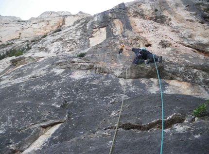 Vento d’estate Monte Gallo - Vento d’estate: M. Flaccavento during the first ascent on pitch 3