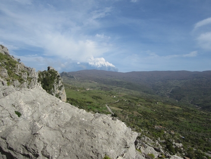 Il Paradiso all'improvviso Rocca Calanna - Il Paradiso all'improvviso: L'eruzione dell Etna vista da Rocca Calanna