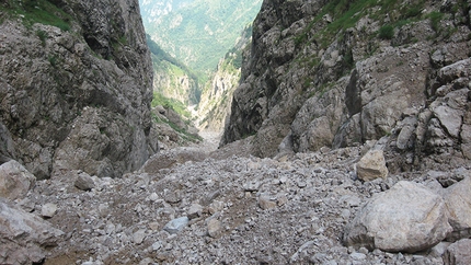 Enjoy the Silence Sentinella di Val Mala - Grigna Meridionale - Enjoy the Silence: La Val Mala dall attacco