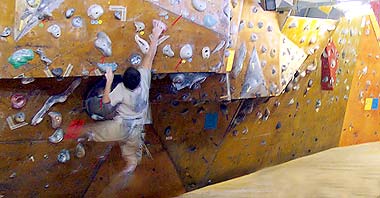 arrampicata, boulder contest BSide