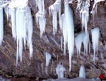 Dry tooling, Ueschinen, Svizzera, arrampicata su ghiaccio