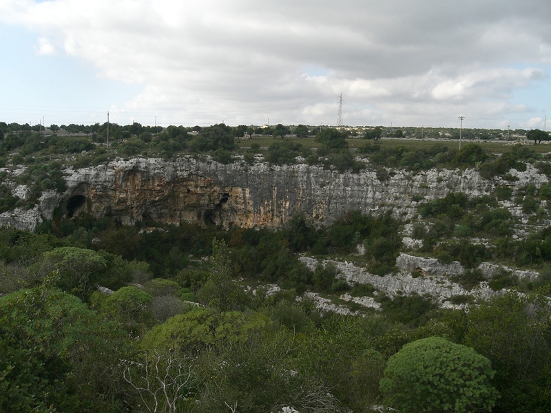 Pandora, Sicilia