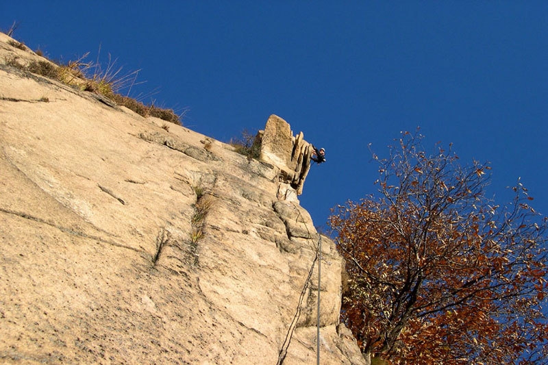 Arrampicare, camminare, conoscere il Mottarone