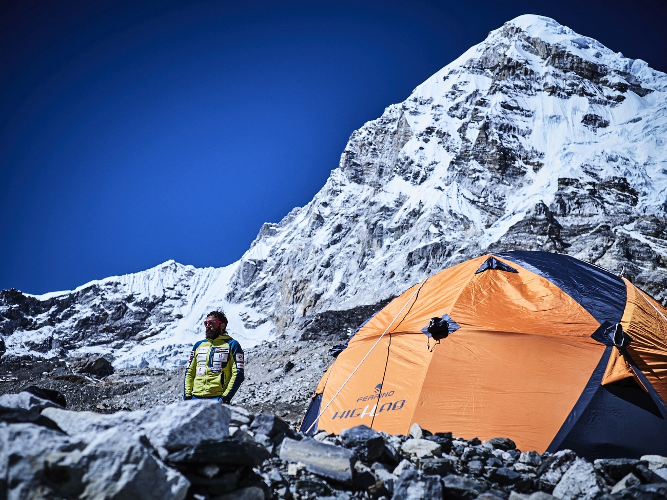 Alex Txikon a Brescia venerdì 17 marzo racconta la conquista del Manaslu in invernale