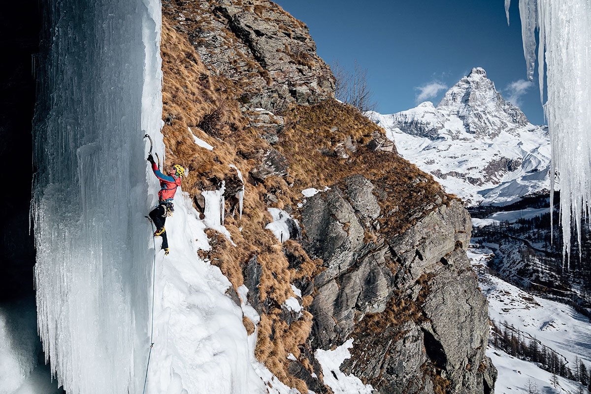 François Cazzanelli rinnova la partnership con La Sportiva