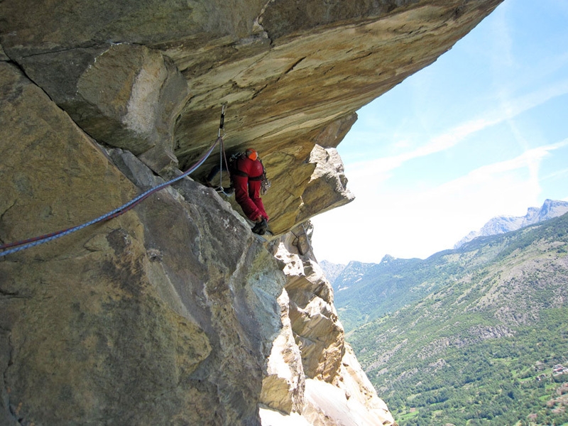 Pilier Rhodo at Montjovet