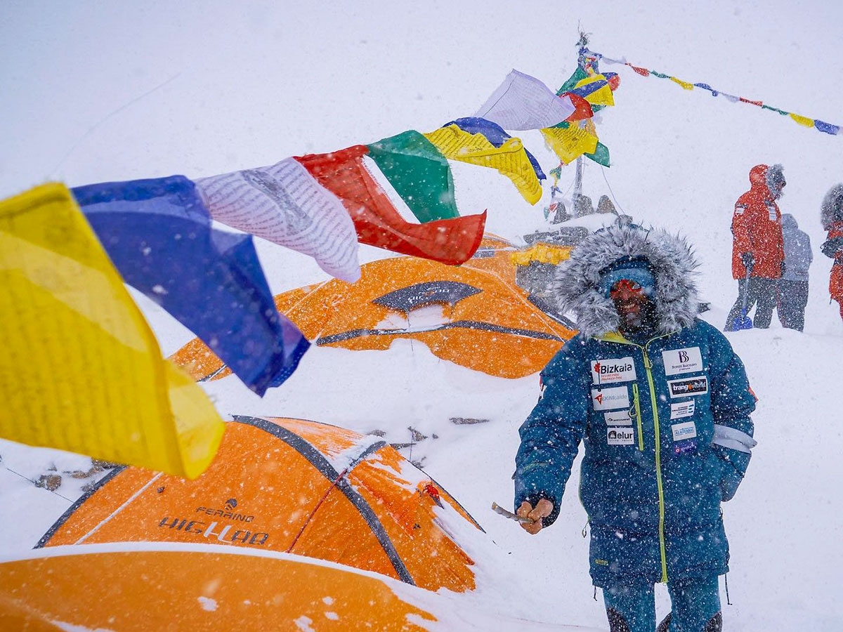 Alex Txikon pronto a tentare la vetta del Manaslu in inverno