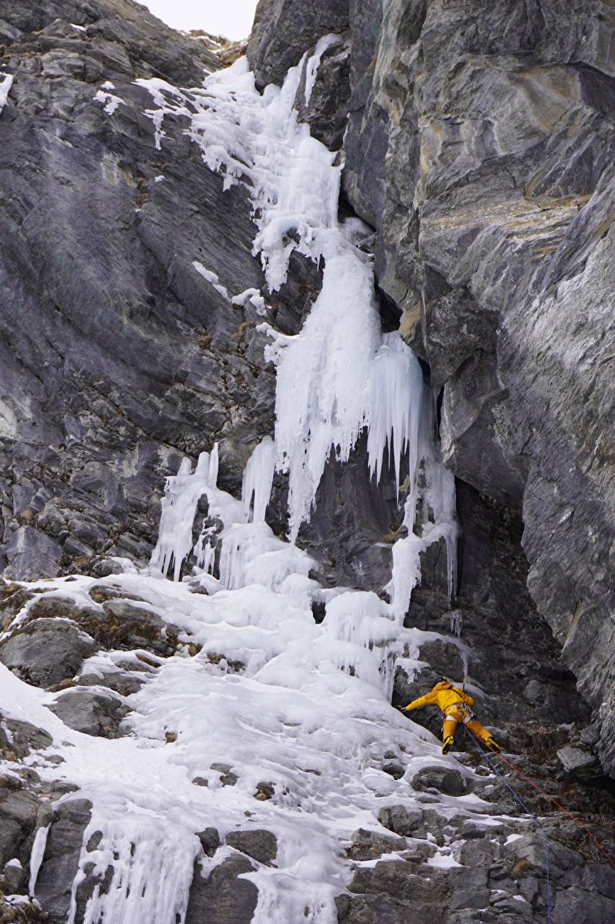 Vallone di Cuneaz, Val d’Ayas, Valle d'Aosta, François Cazzanelli, Stefano Stradelli, Jerome Perruquet