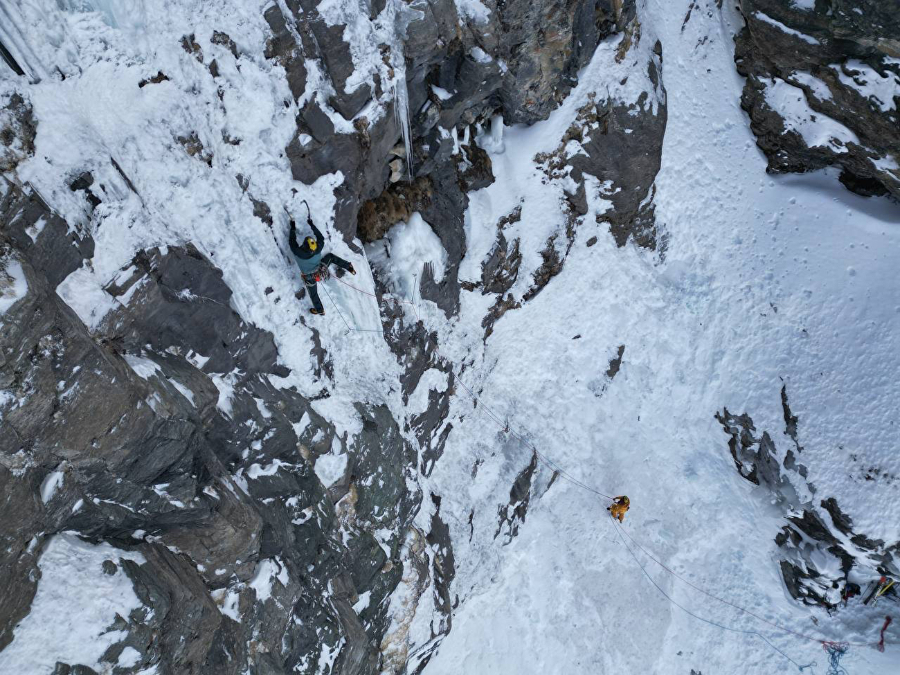 Vallone di Cuneaz, Val d’Ayas, Valle d'Aosta, François Cazzanelli, Stefano Stradelli, Jerome Perruquet