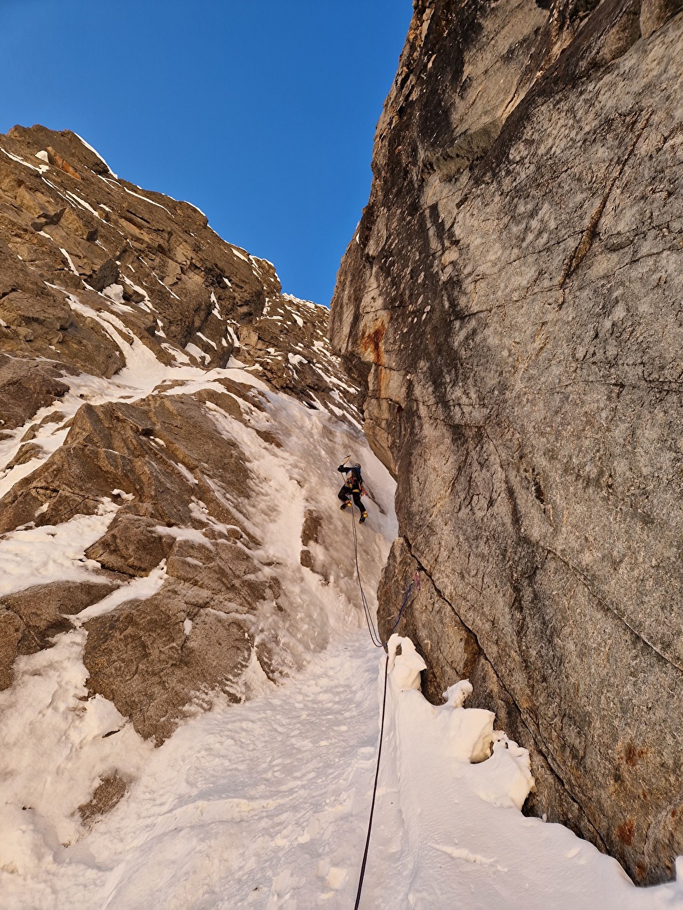 Mont Noire de Peuterey, Mont Blanc, Richard Tiraboschi, Giuseppe Vidoni
