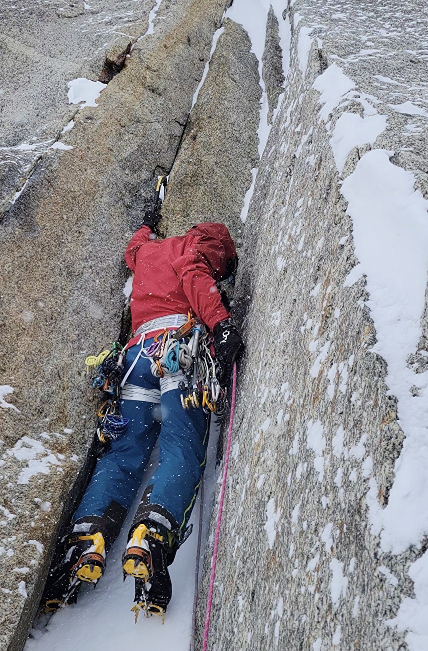 Capucin du Requin, Envers des Aiguilles, Mont Blanc, Valérie Dupont, Oliver Gajewski, Santiago Padrós