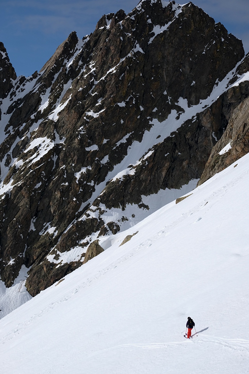 Ski mountaineering traverse across the Maritime Alps from Cuneo to Nizza