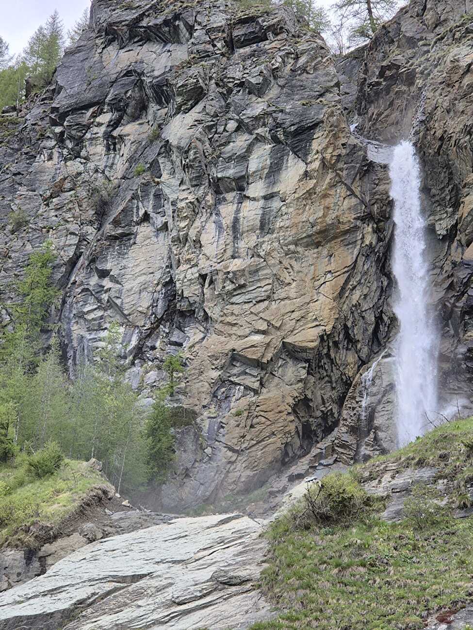Cascata Lo Dard, Ollomont, Valle d'Aosta