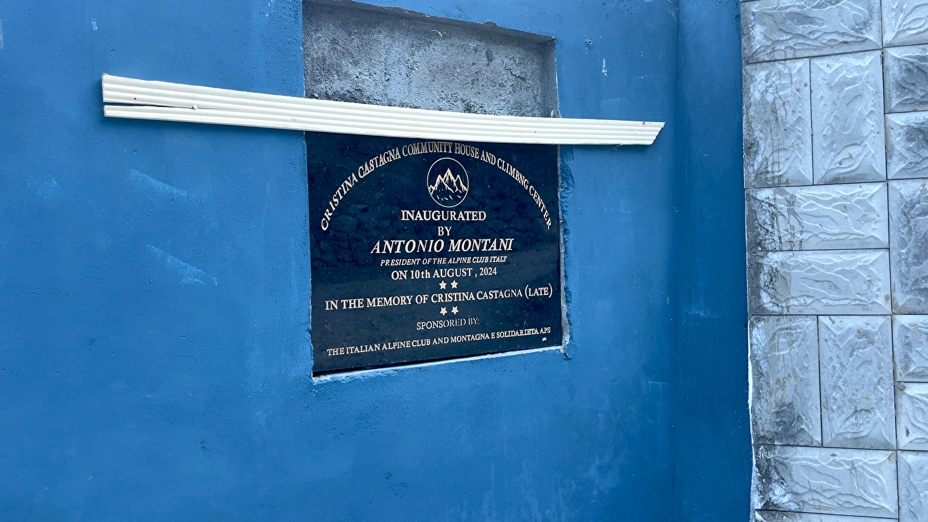 Cristina Castagna Center Pakistan