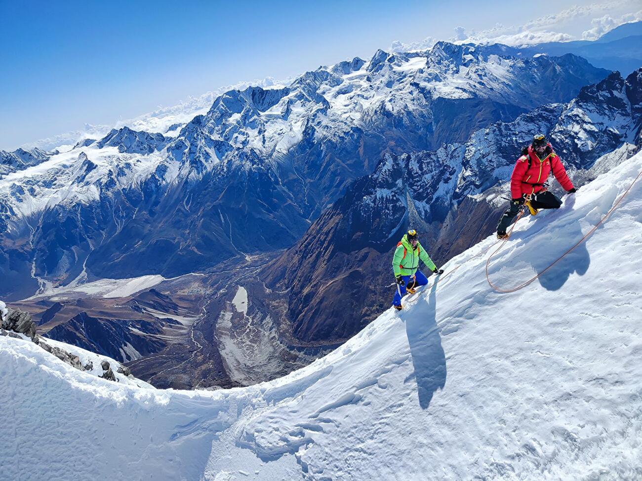 Langtang Nepal, Roger Bovard, François Cazzanelli, Emrik Favre, Jerome Perruquet, Francesco Ratti, Stefano Stradelli, Giuseppe Vidoni