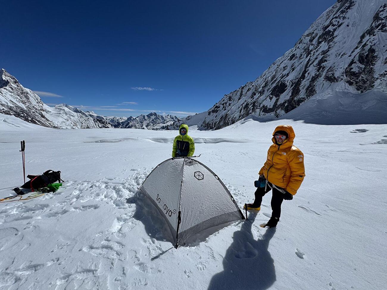 Langtang Nepal, Roger Bovard, François Cazzanelli, Emrik Favre, Jerome Perruquet, Francesco Ratti, Stefano Stradelli, Giuseppe Vidoni