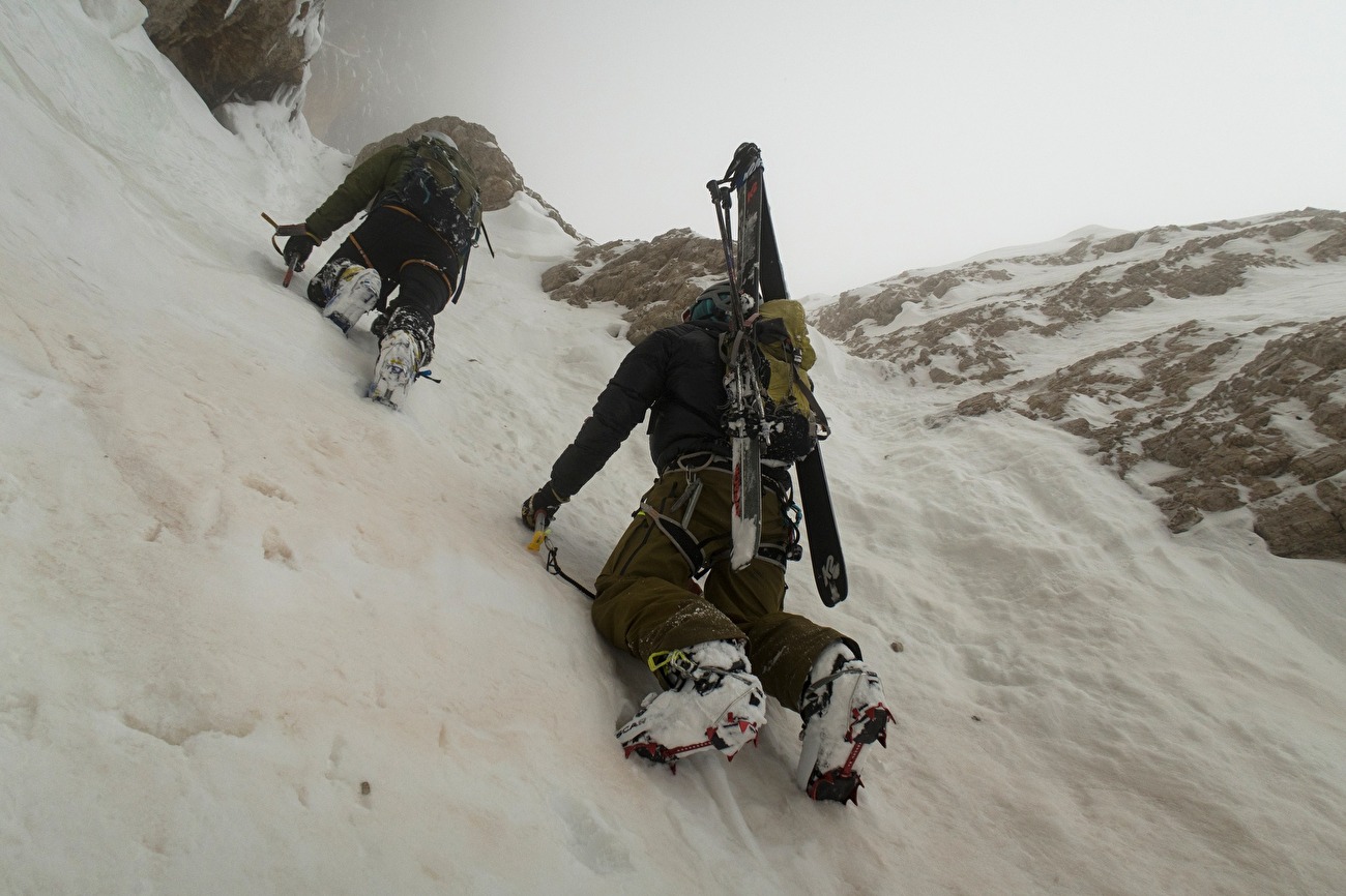 Dolomites steep skiing 2024