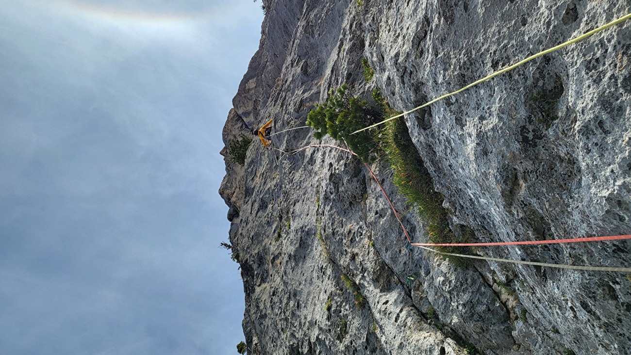 Torre delle Pociace, Monzoni, Dolomiti, Daniele Bolognani, Davide Dallago