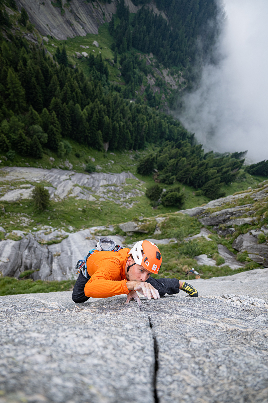 Joy Division Qualido, Val di Mello, Jonas Schild, Thomas Schmid