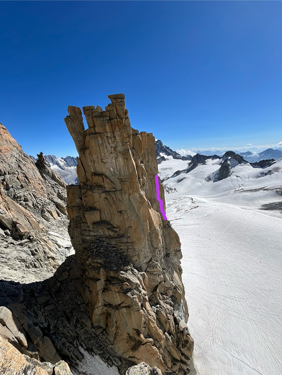 Matteo Sappa Super Purple Crack Trident du Tacul