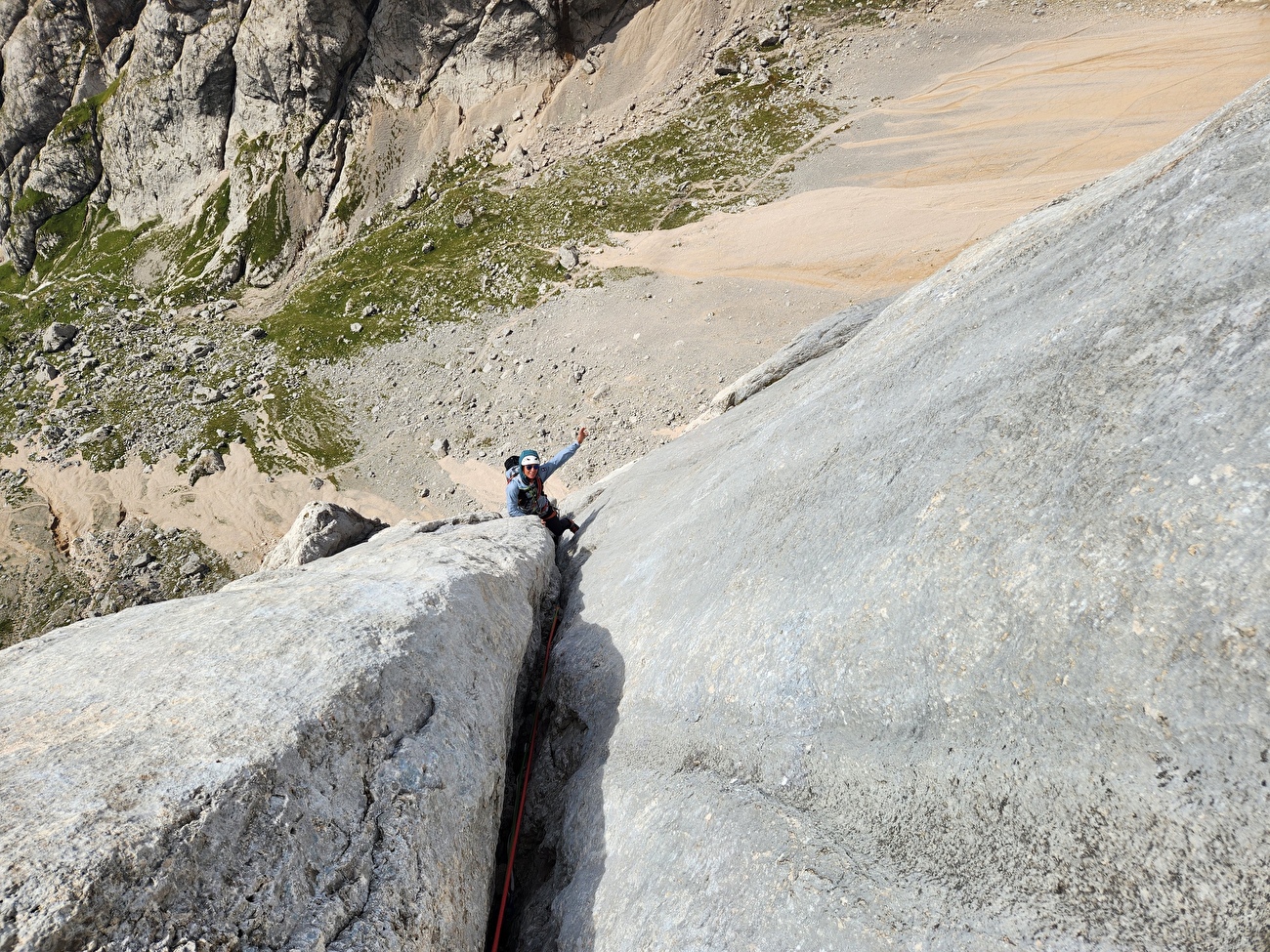 Marmolada Dolomites, South 6, Aurélia Lanoë, Silvia Loreggian