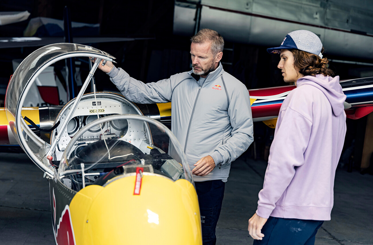 Domen Skofic Plane Climb