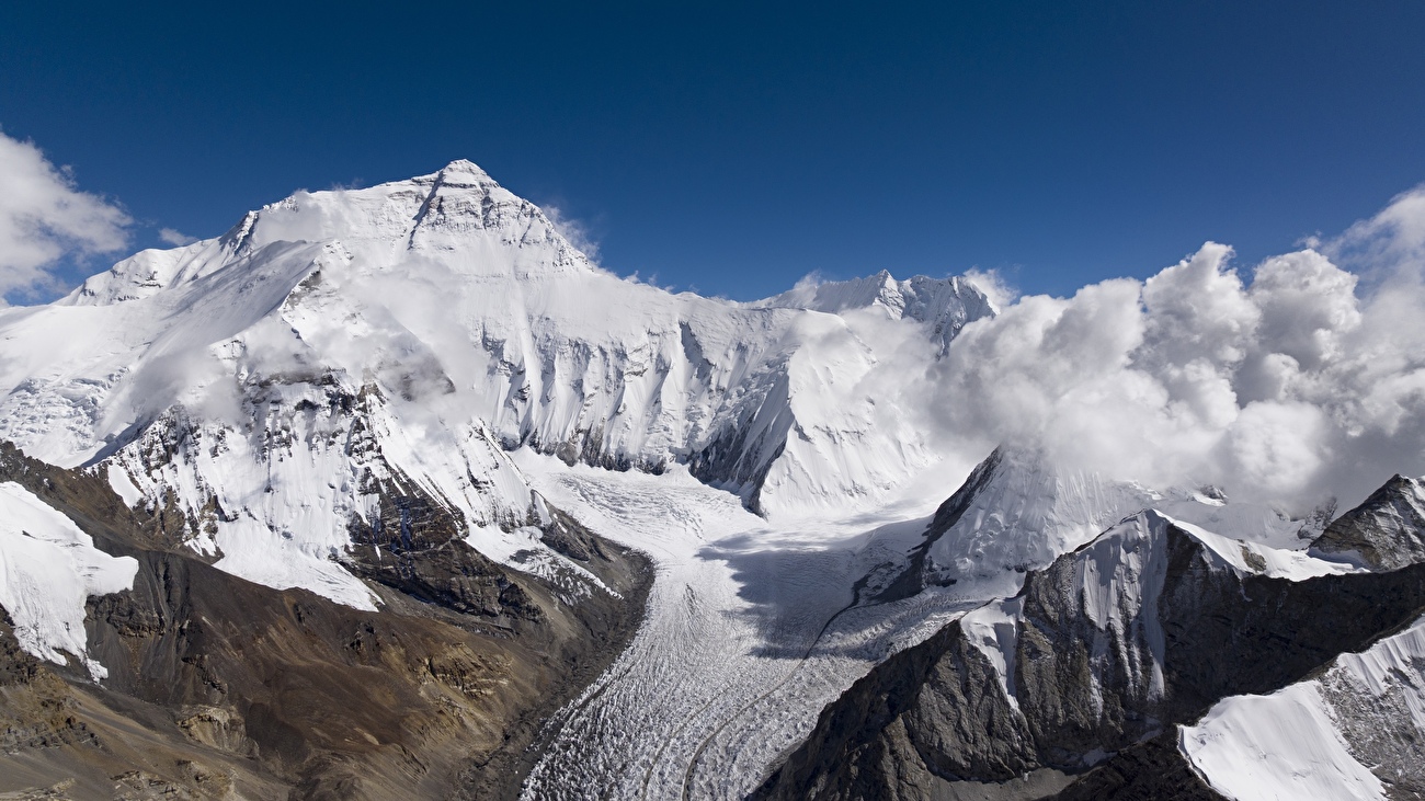 Everest Hornbein Couloir