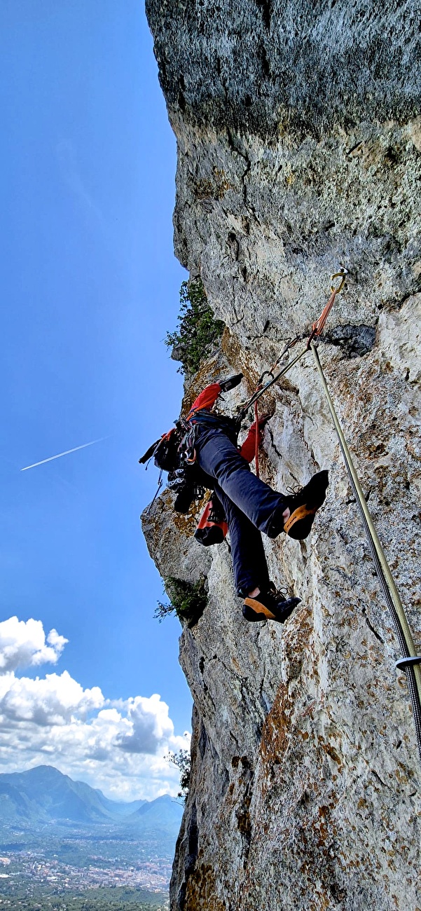 Monte Vallatrone, Appennino Campano, Appennino meridionale, Andrea Freschi, Luca Manni, Roberto Napolitano