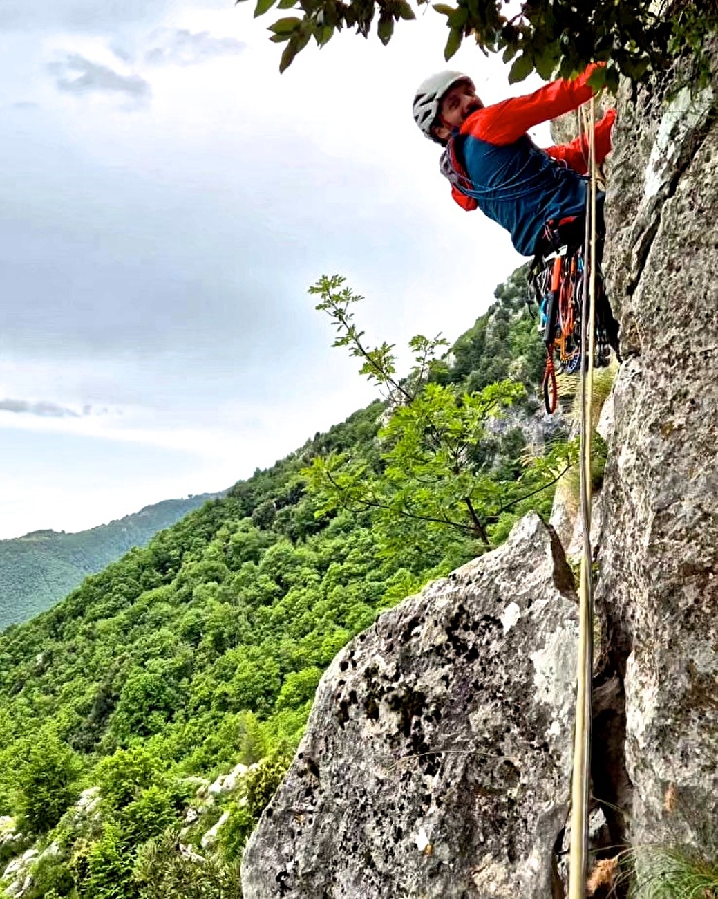 Monte Vallatrone, Appennino Campano, Appennino meridionale, Andrea Freschi, Luca Manni, Roberto Napolitano