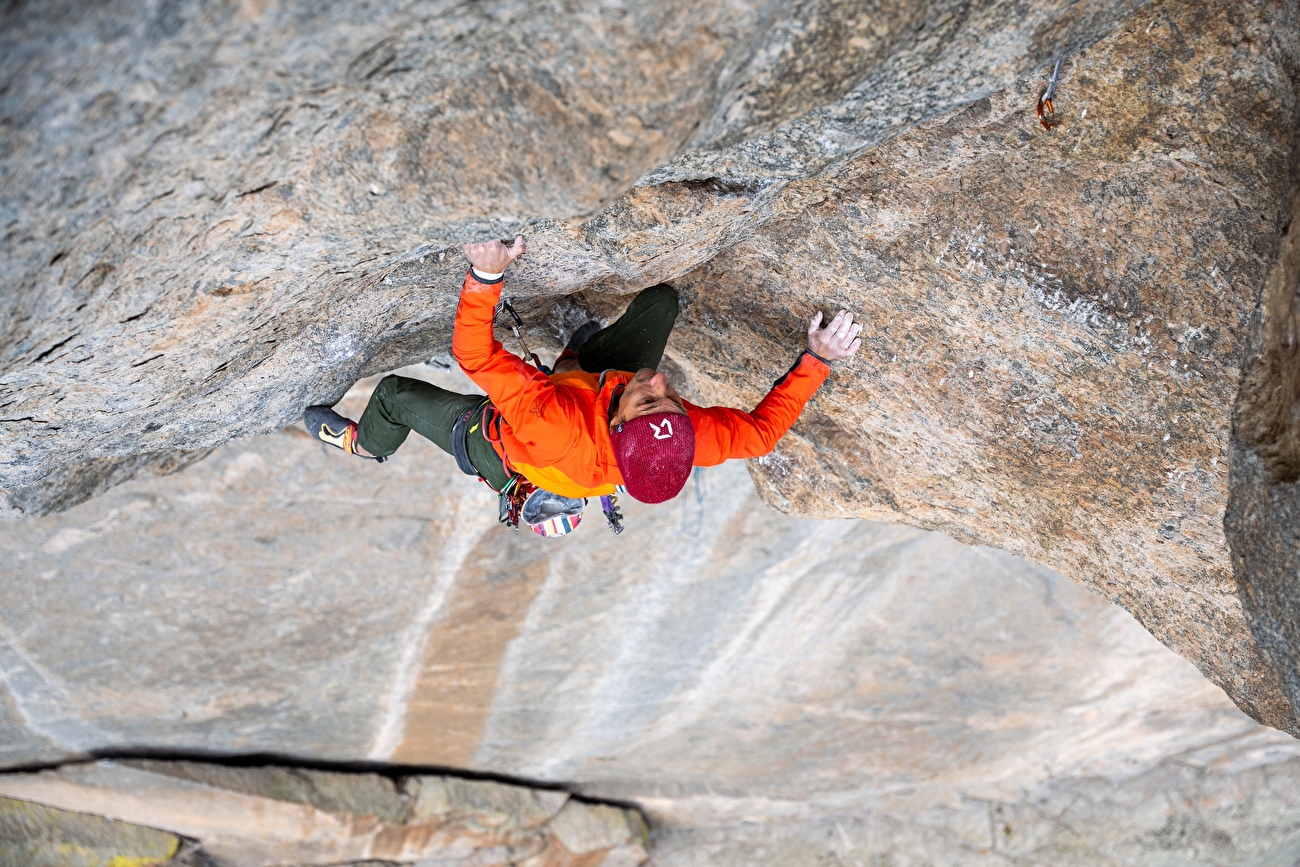 Mongolfiera, Val di Mello, Alpi della Bernina, Masino - Bergaglia, Alessandro Leoni, Simone Pedeferri