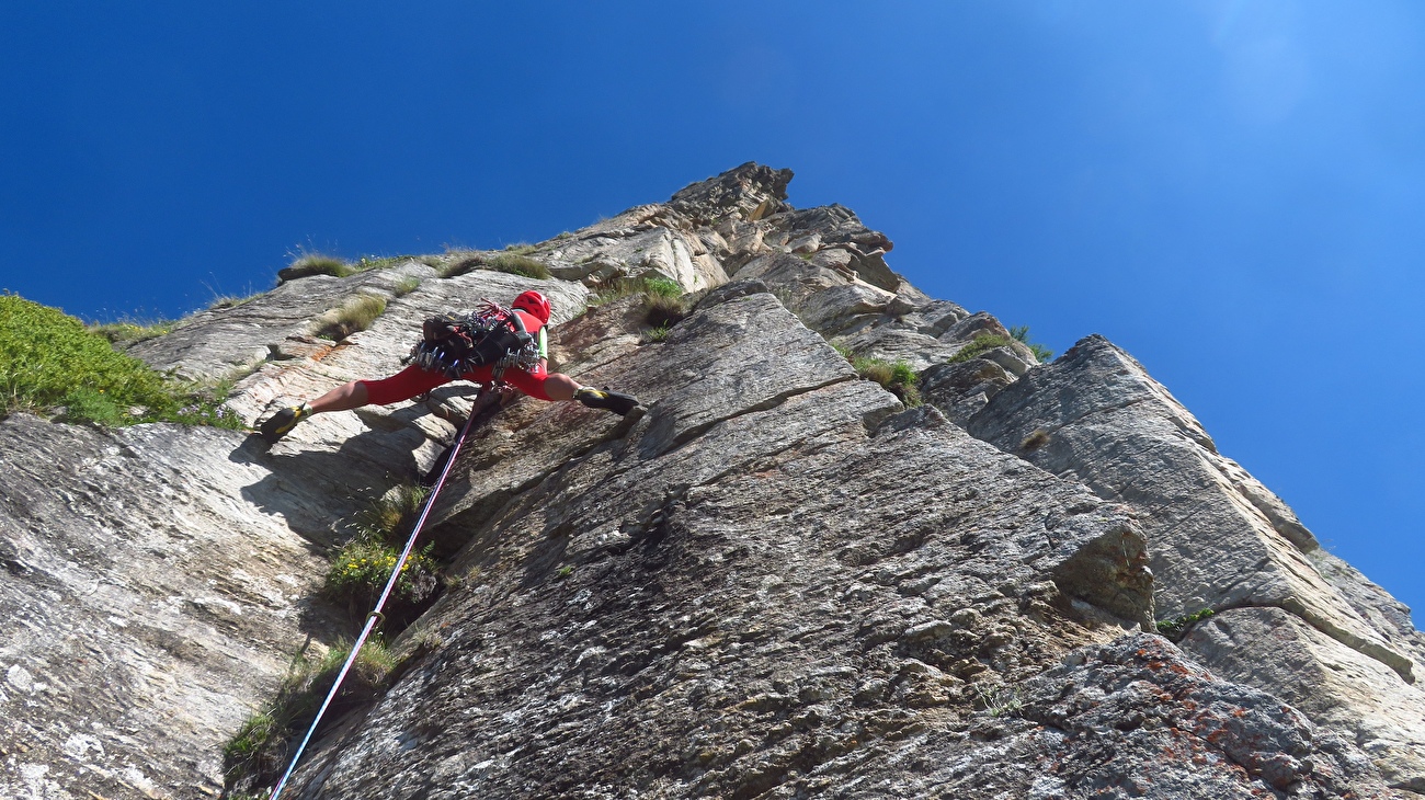 Torre del 50°, Lepontine Alps, Claudio Boldorini, Alessandro Ceriani, Max Garavaglia, Walter Polidori, Francesco Turri