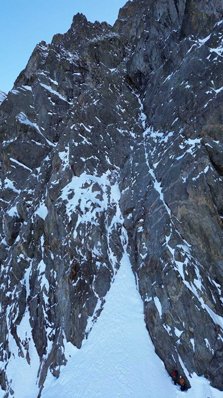 Limbo Cima dei Camosci, Valle Gesso Marittime Alps, Matteo Cavallo, Jacopo Elia