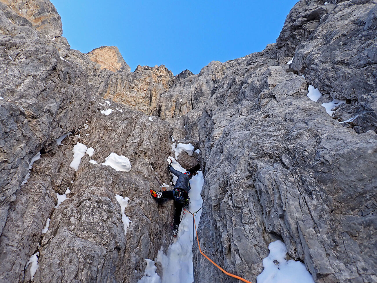 Vertical Pleasure, Cima Tosa Brenta Dolomites, Ruggero Samanden, Emanuele Andreozzi
