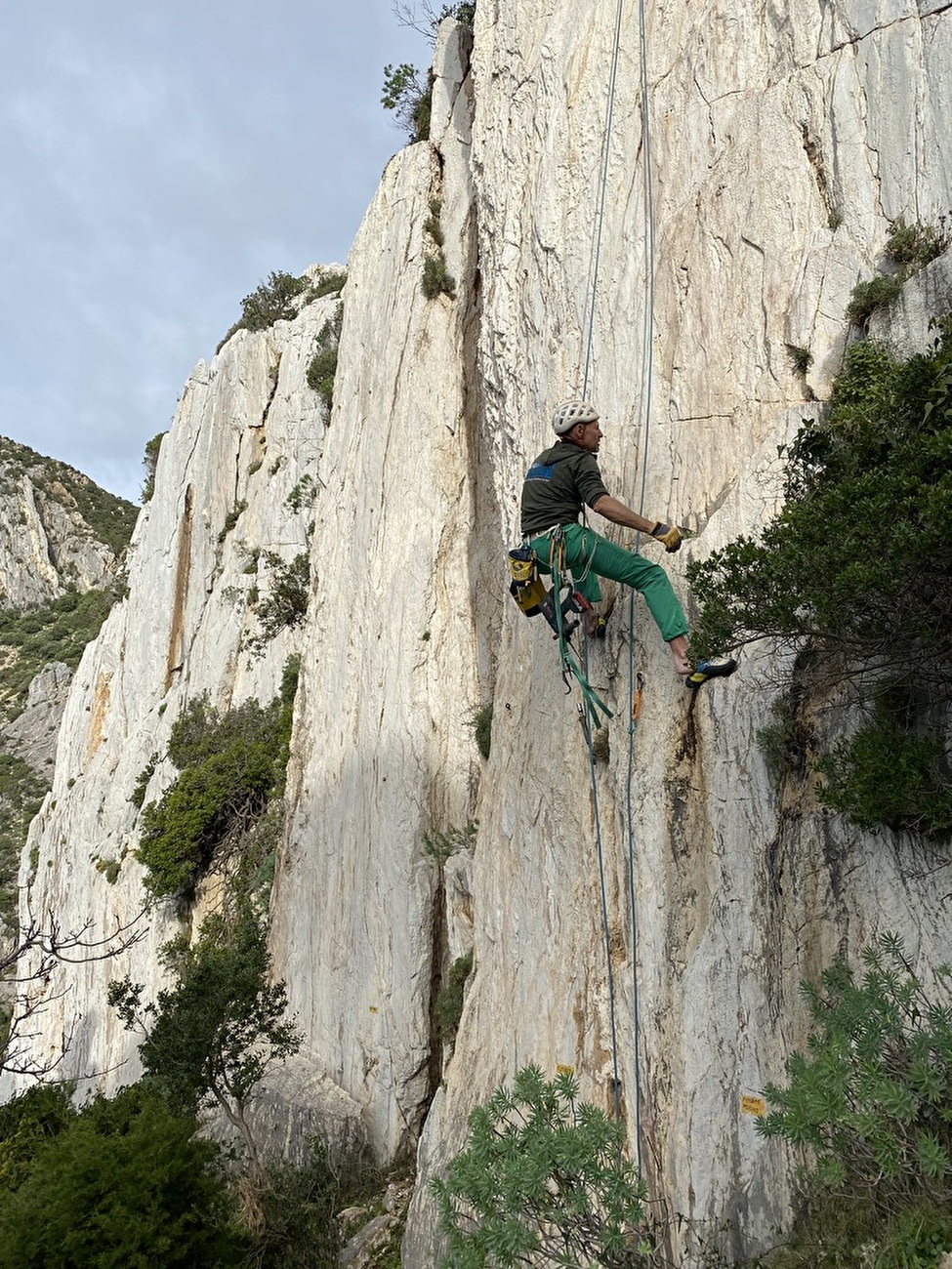 Arrampicata Sardegna, Torrioni di Masua