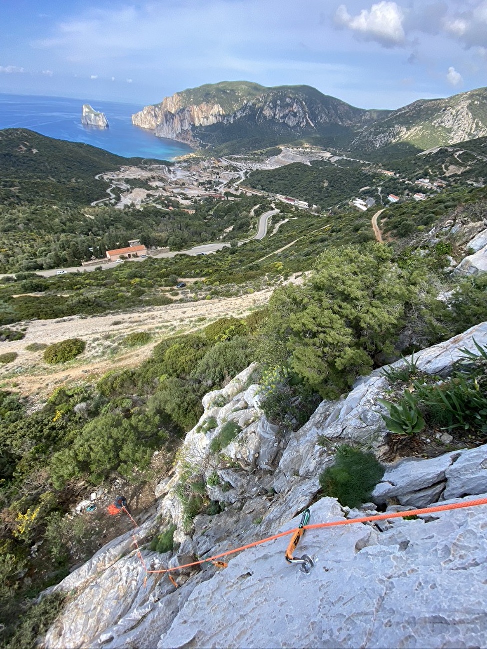 Arrampicata Sardegna, Torrioni di Masua