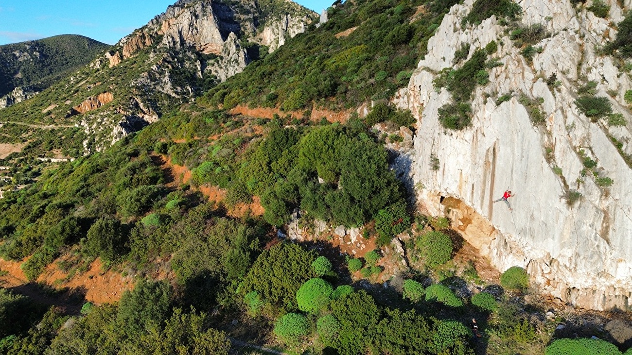 Arrampicata Sardegna, Torrioni di Masua