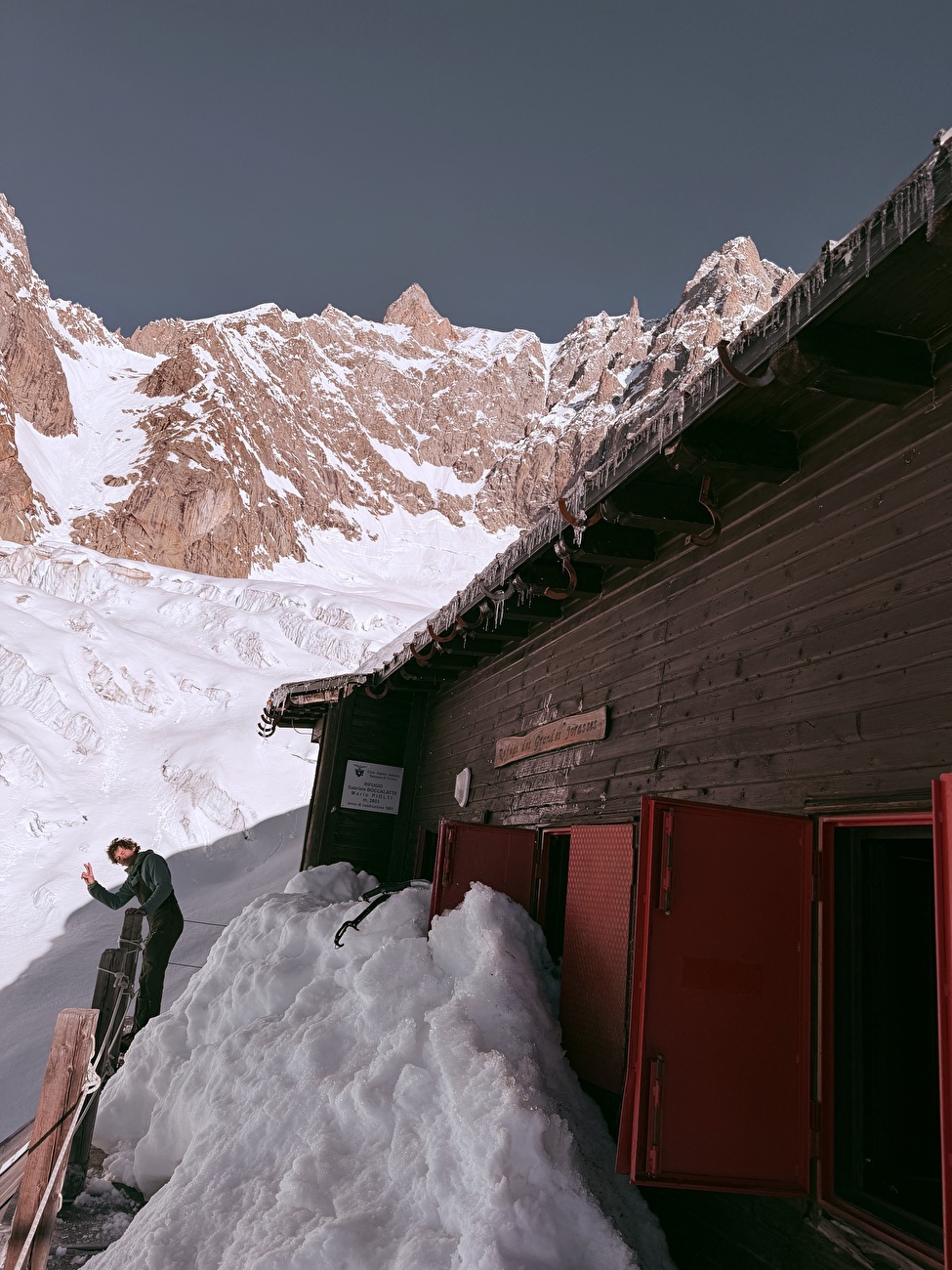 Jorassique Pâques, Grandes Jorasses, Monte Bianco, Pierre Girot, Kilian Moni, Hugo Peruzzo, Arthur Poindefert
