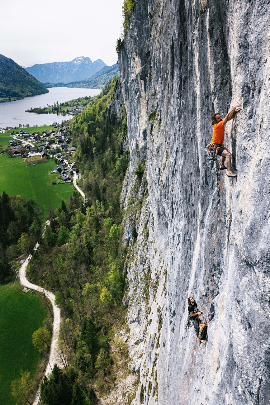 Alex Huber Feuersalamander Gösslerwand
